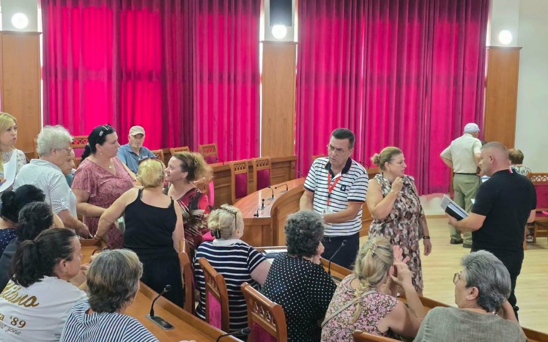 Çdo të martë, Bashkia Fier pret qytetarët në Sallën e Këshillit Bashkiak