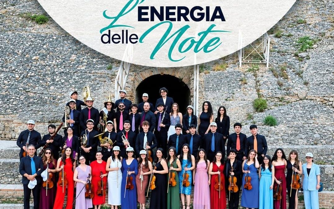 🎼 “Energjia e Notave” – Koncerti i Orkestrës Rinore të Magna Grecia në Fier